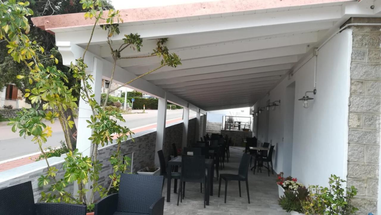 Hotel Da Patrizia à Santa Teresa Gallura Extérieur photo